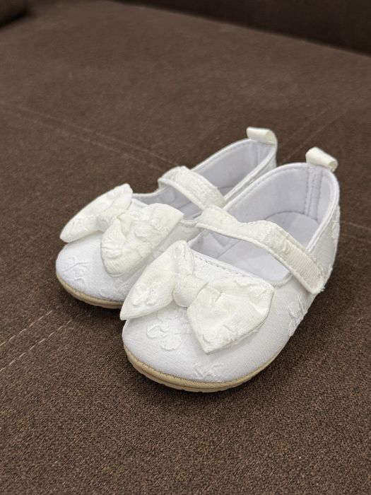 Продамо святкову дитячу сукню розмір 80-86