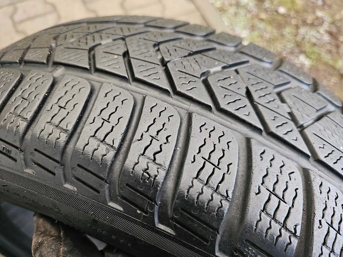 Zima Pirelli 215/55 R18 5.5mm