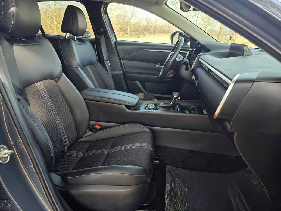 Mazda CX-50 S Preferred      2024