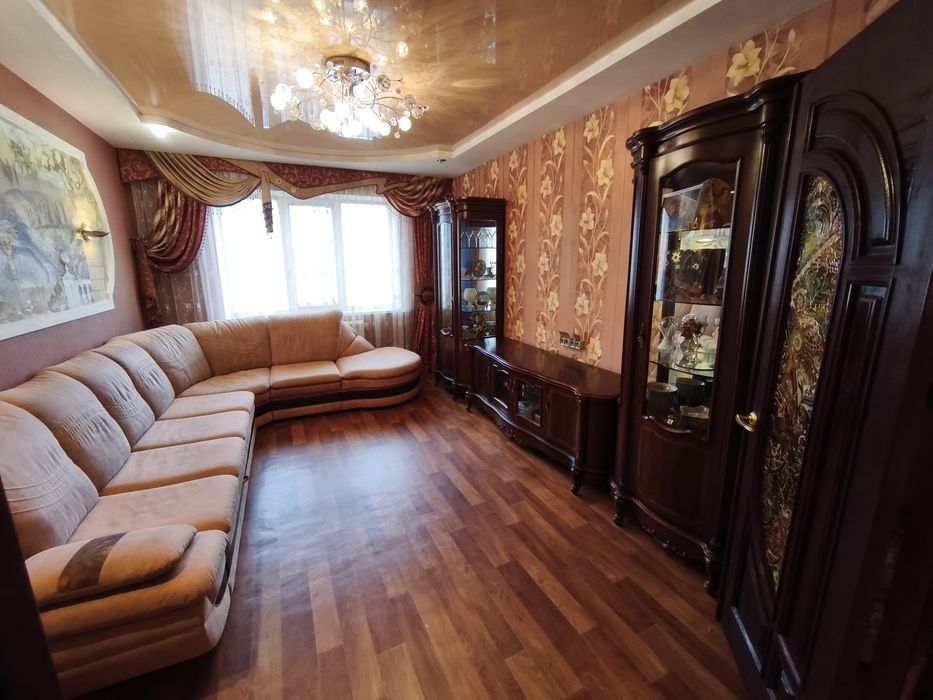 Продам 4 к квартиру вул. ЗСУ біля ринку