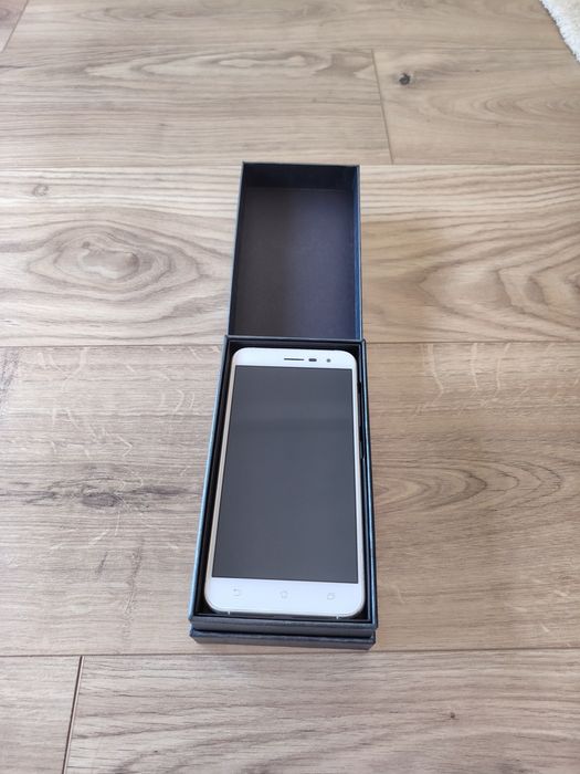 Telemóvel ASUS Zenfone 3