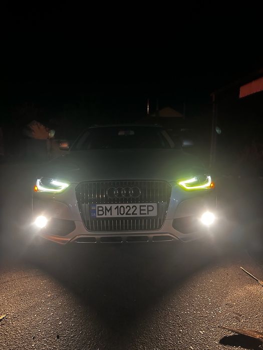 Audi a4b8 allroad 2013 рік 2.0 tfsi
