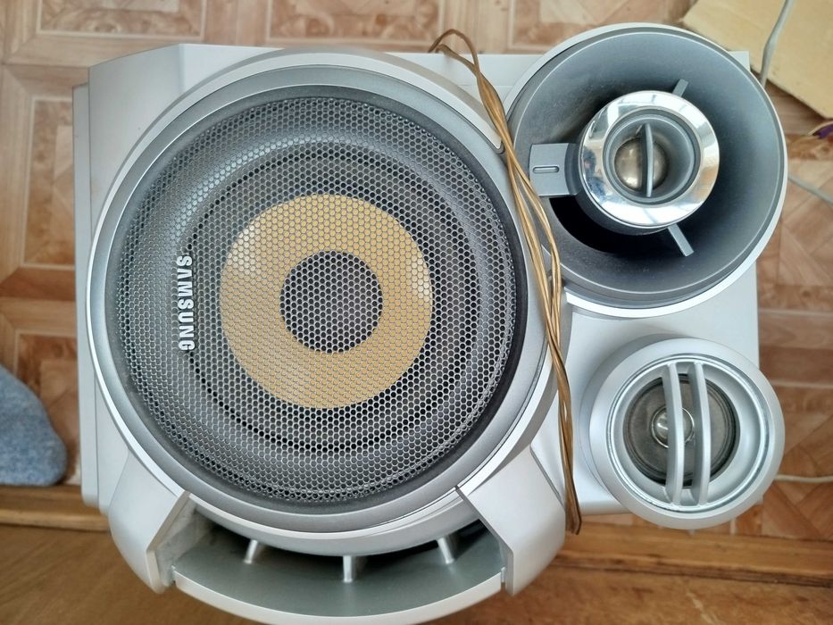 Музыкальный центр Samsung MAX-KJ750W