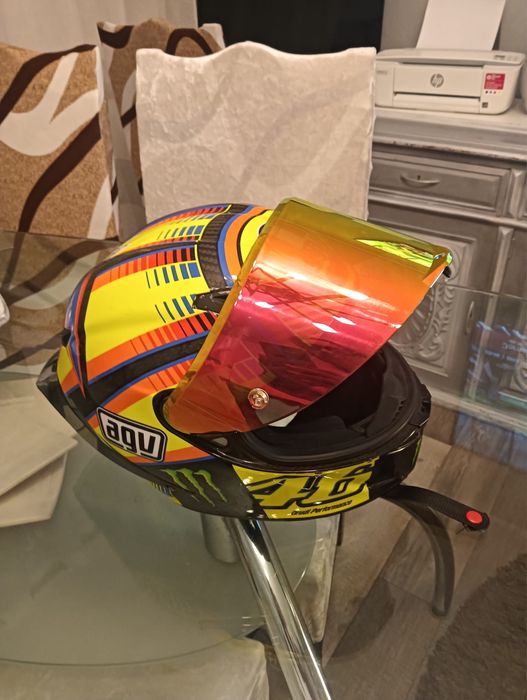 Agv pista gp valentino rossi edicçao monster