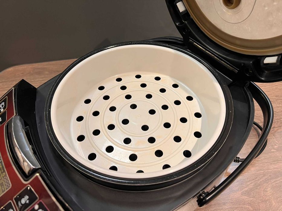 Мультиварка Redmond RMK-M451