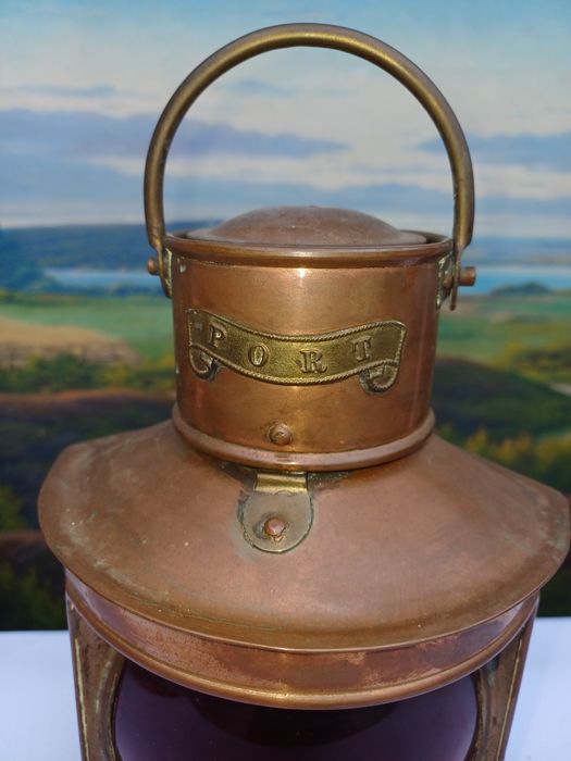 Stara lampa okrętowa