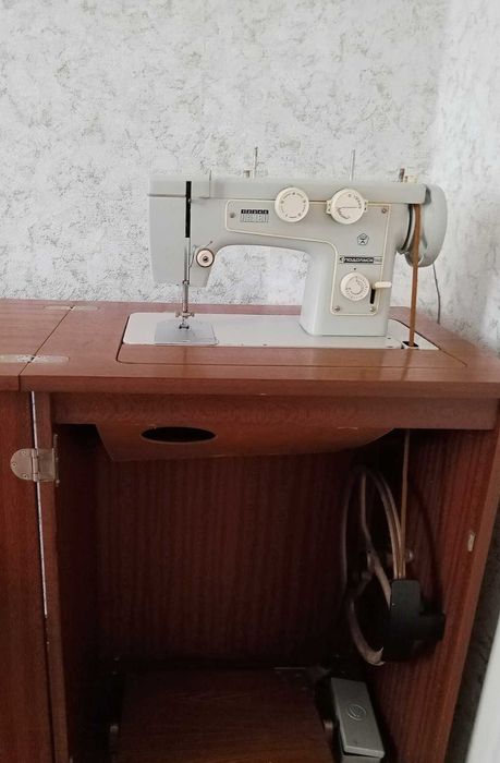 Швейна машинка Подільськ 142
