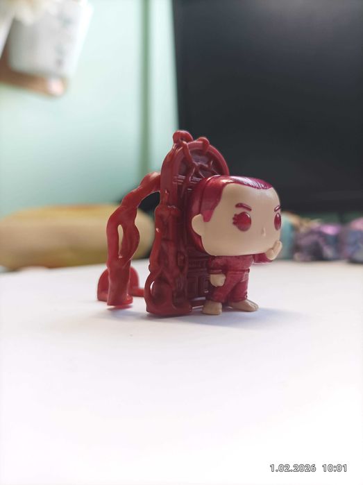 Figurka Kinder Joy Stranger Things Eleven UD