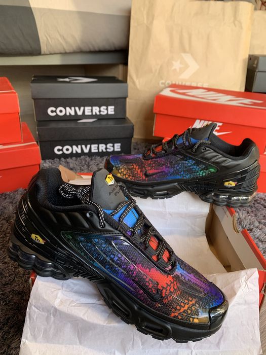 Nike Air Max Plus 3 (TN3) PREMIUM “Rainbow Gradient” — NOVAS EM CAIXA (Tam 40) ORIGINAIS