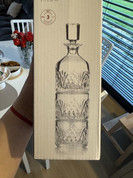 Homla karafka ze szklankami