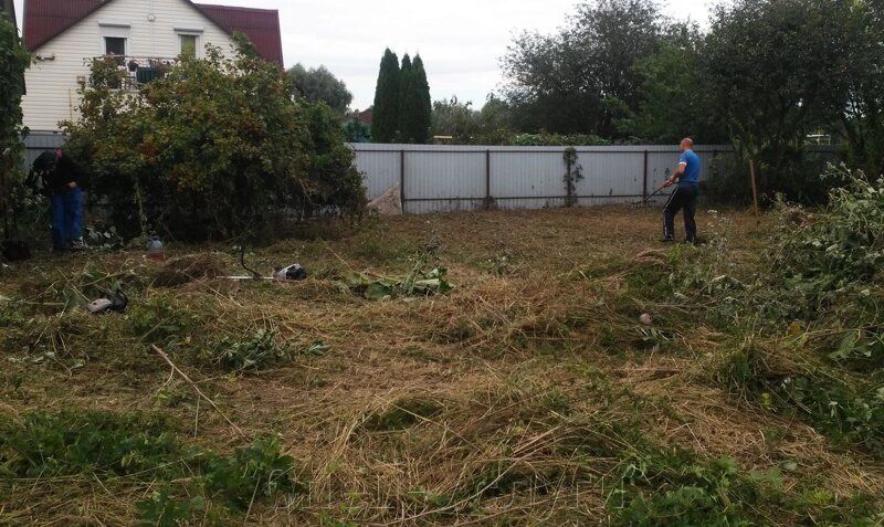 Розчистка ділянок, прибирання територій під ключ