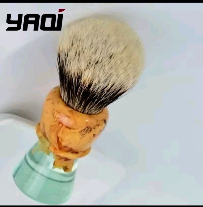 Помазок для бритья фирменный барсук  YAQI