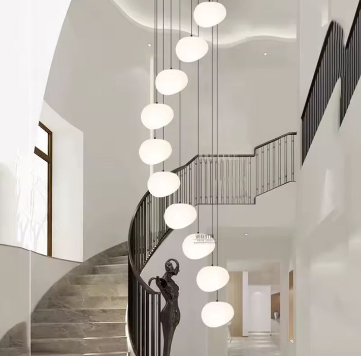 Piękna lampa do wysokiego salonu