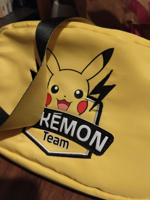 Saszetka nerka Pokemon