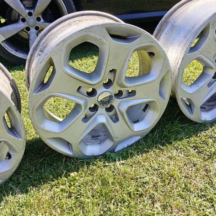 Felgi ford 5x108 8jx18 et55