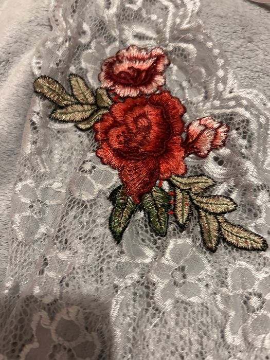 Koronkowe body roze szare