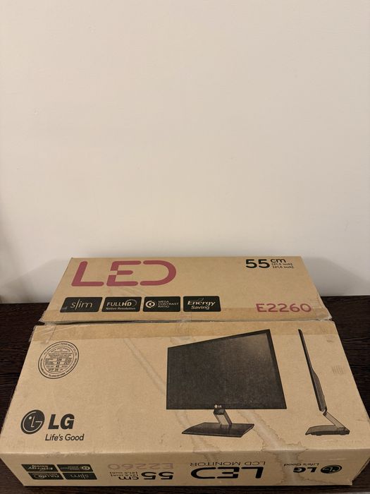 LG slim monitor LED Full HD - w pełni sprawny 22”