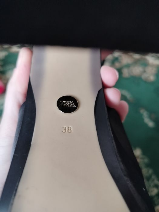 нереальні туфлі від zara