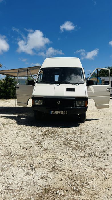 Vende-se Autocaravana Renault Trafic (TBX 300)