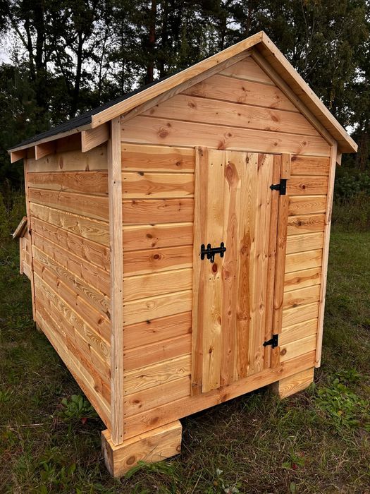 Kurnik drewniany