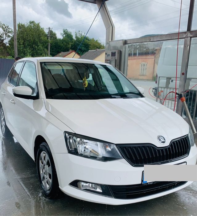 Skoda fabia  автомобіль