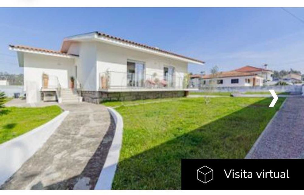 Moradia T3 com muito espaço exterior