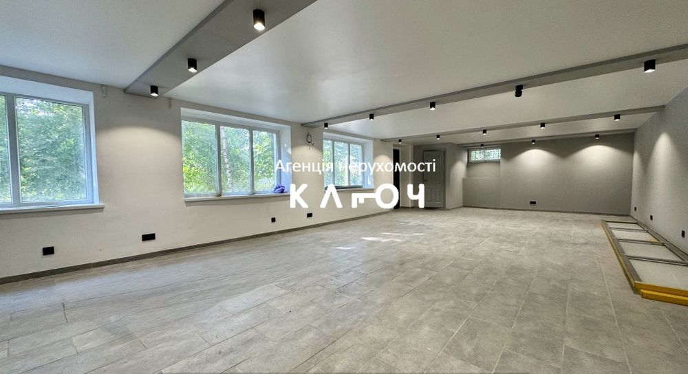 Продаж комерційного приміщень 187м2 по В.Чорновола,.