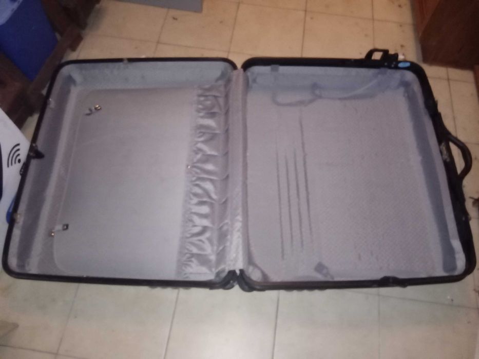 Walizki podróżne, używane, 2 szt.