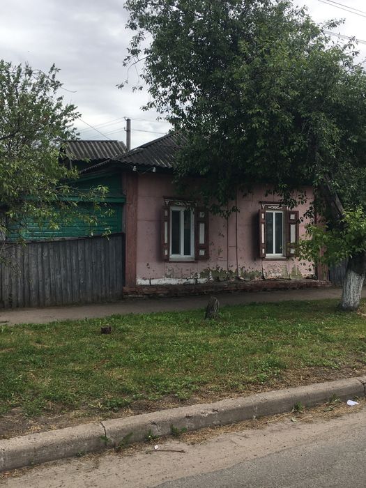Продам будинок в центрі міста