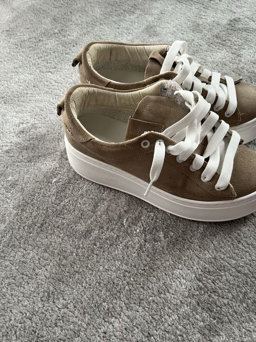 Buty damskie ns podwyszczeniu