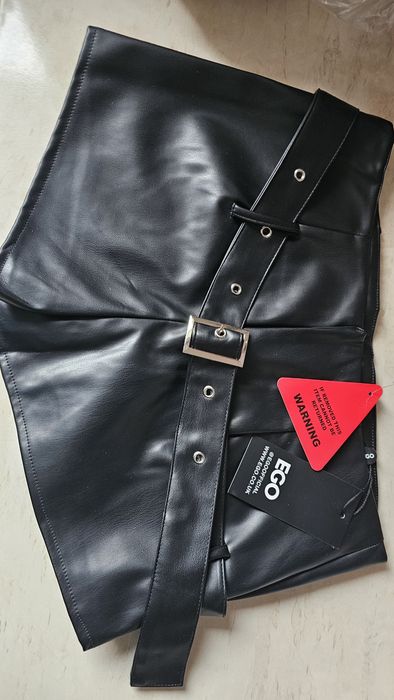 EGO.UK Krótkie shorty