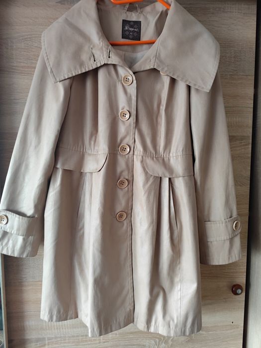 Wiosenny płaszczyk, trencz feema 42