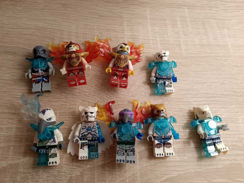 Лего фігурки різних серій
