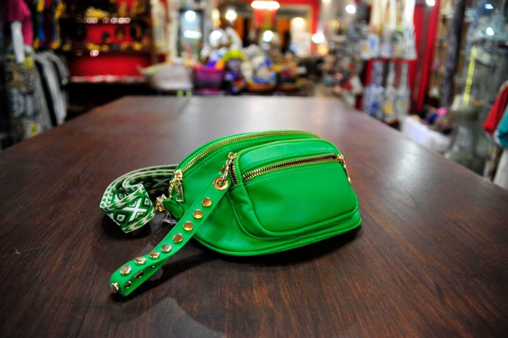 Bolsa de cintura em pele PU