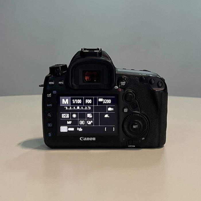 Canon 5D Mk IV - Usada