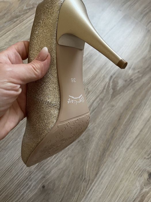 Nowe damskie szpilki rozmiar 36