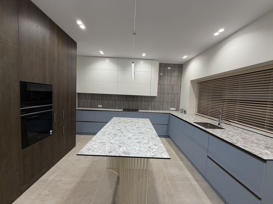 Продам будинок в Брюховичах з сучасним ремонтом