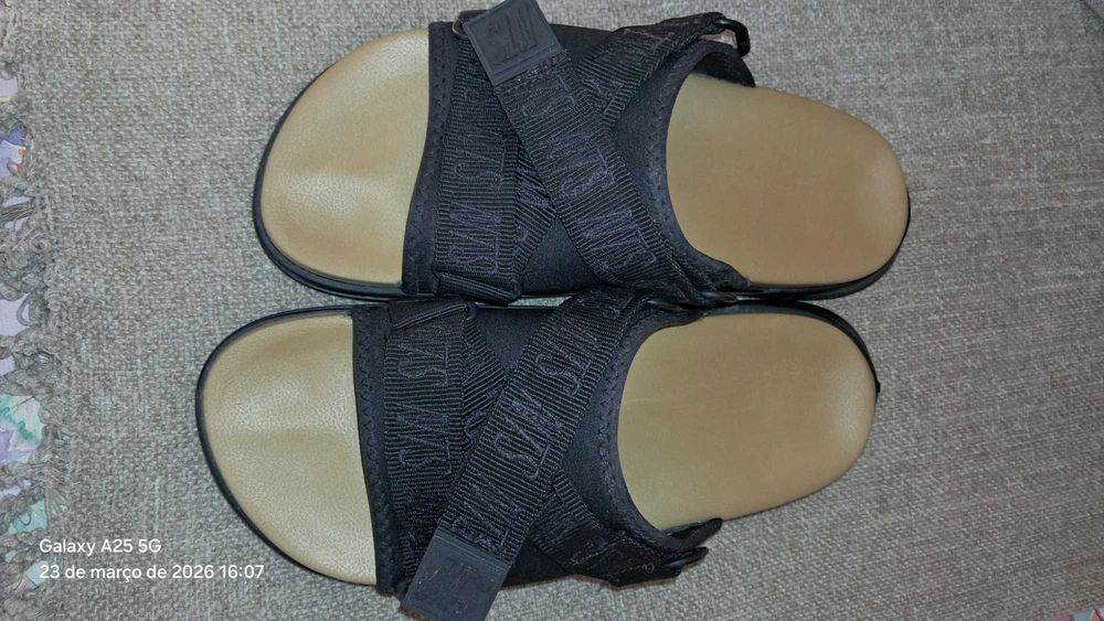 Chinelos NTX x RIDER pretos para  homem usados apenas uma vez.