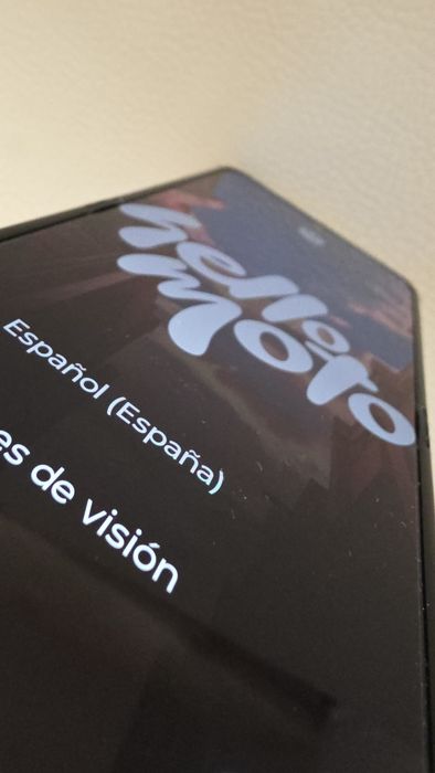 Motorola Razr 60 Ultra – Estado Irrepreensível – Apenas 38 Ciclos – Full Box