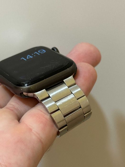 Apple Watch 5 44 Space Gray