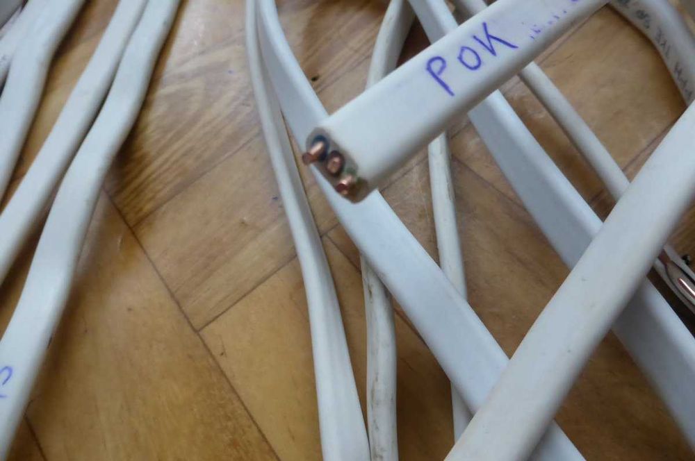 Przewody miedziane 2.5 do naprawy instalacji elektrycznych - 6 mb