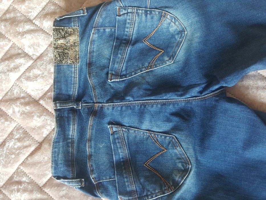 Calças de Ganga de Mulher da marca Gaudí novas