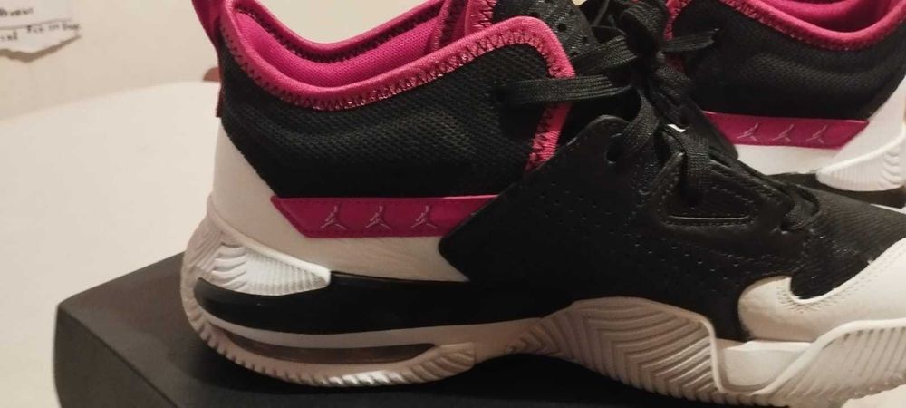 Nike Air Jordan Stay Loyal 2 Branco/Preto