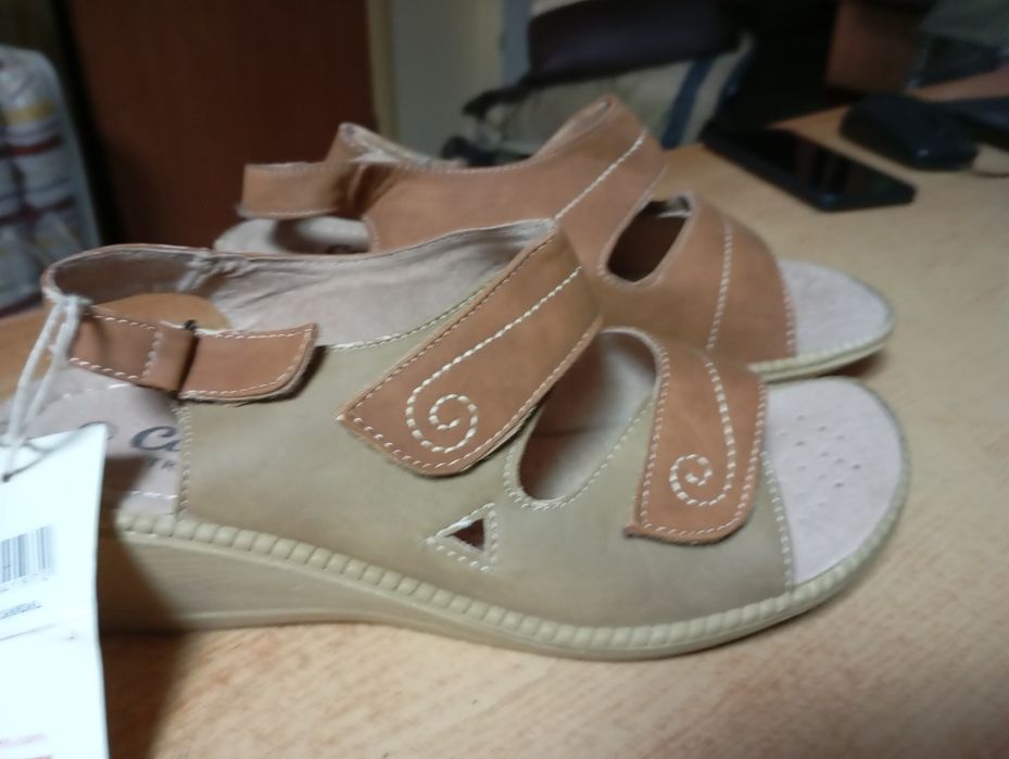 Босоножки женские натуральные
