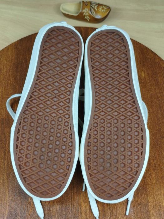 Buty Trampki r. 36 Vans UltraCush z haftowaną palmą na pięcie damskie canvas