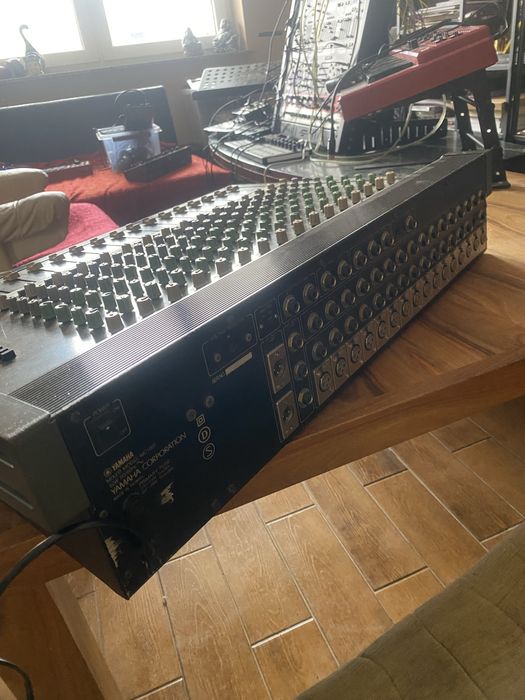 Mixer analogowy yamaha MC 1602