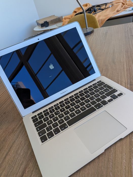 MacBook Air 13" Apple A1466 | Funciona perfeitamente | 130€