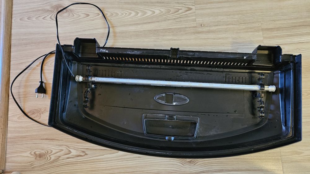 Akwarium zaokrąglone 100l + szafka + klapa z oświetleniem + tło