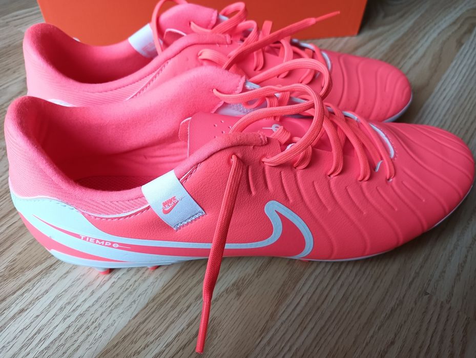 Nowe buty piłkarskie Korki Nike Tiempo Legend 10 Academy FG/MG  44
