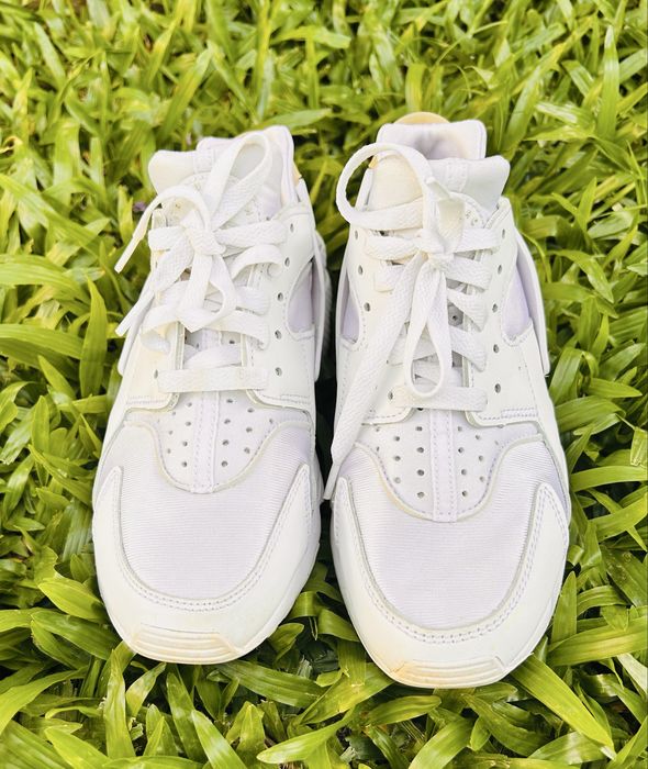 Nike Air Mulher - Ténis brancos n. 37 como novos (usados 1 vez)